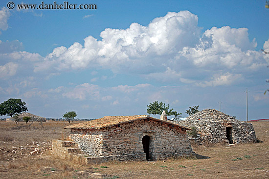 trulli-n-clouds-03.jpg