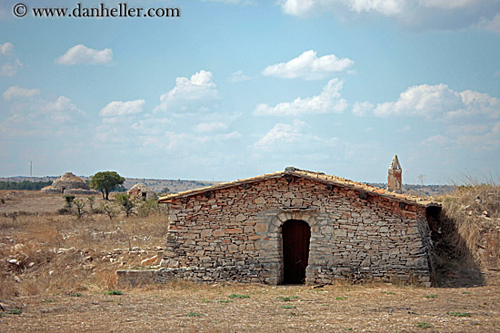 trulli-n-clouds-05.jpg