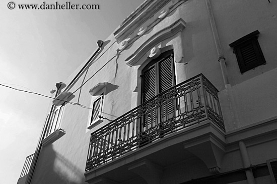 green-door-n-balcony-bw.jpg