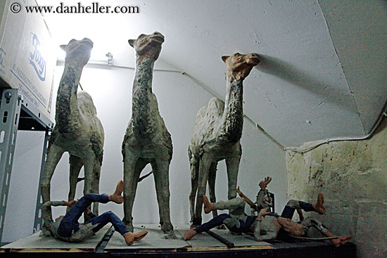 paper-mache-camels.jpg