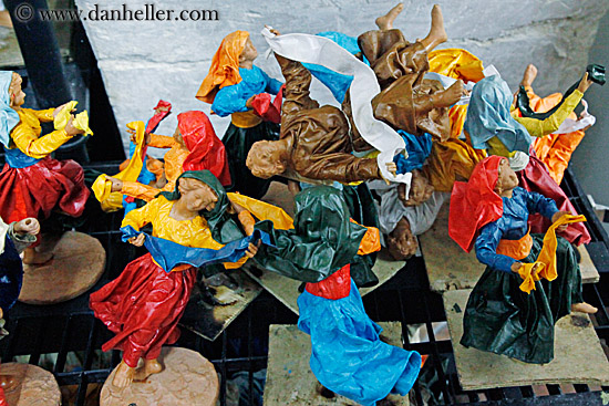 paper-mache-dancing-women.jpg