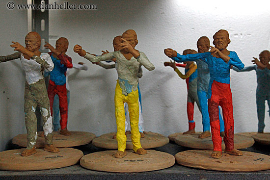 paper-mache-men-posing.jpg