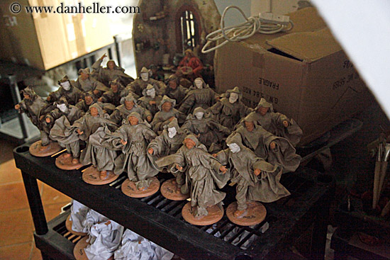 paper-mache-robed-men.jpg