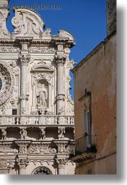 images/Europe/Italy/Puglia/Lecce/BasilicaDiCroce/cathedral-facade.jpg