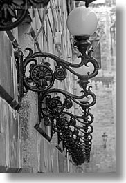 images/Europe/Italy/Puglia/Lecce/StreetLamps/rows-of-street_lamps-2-bw.jpg
