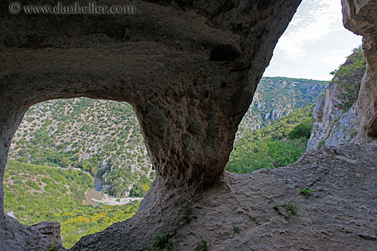 cave-view-02.jpg