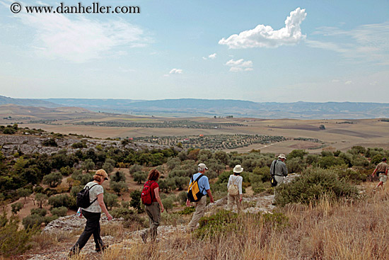 hiking-in-matera-hills-8.jpg