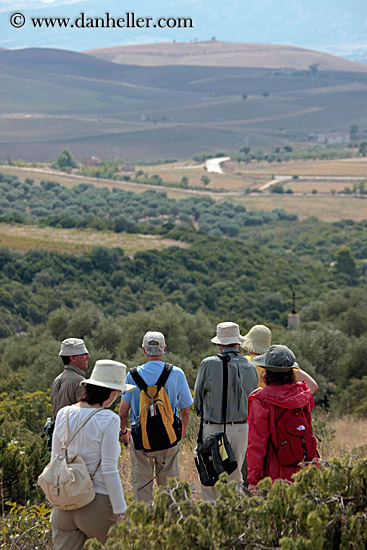 hiking-in-matera-hills-9.jpg