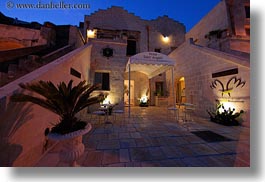 images/Europe/Italy/Puglia/Matera/HotelStAngelo/hotel-sant-angelo-dusk-1.jpg