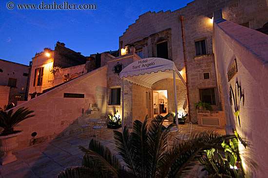 hotel-sant-angelo-dusk-2.jpg