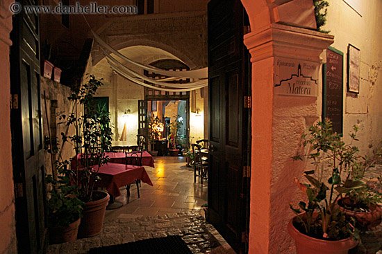 matera-restaurant-1.jpg