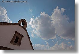 images/Europe/Italy/Puglia/Noci/MasseriaMurgiaAlbanese/Church/small-church-n-clouds-05.jpg