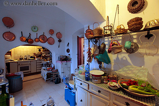 kitchen-3.jpg