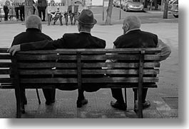images/Europe/Italy/Puglia/Noci/People/old-men-sitting-on-bench-6.jpg