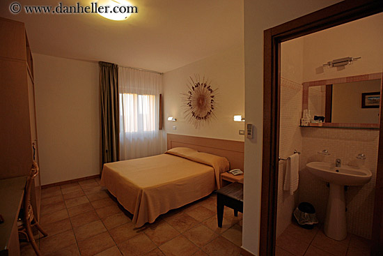 hotel-bedroom-1.jpg