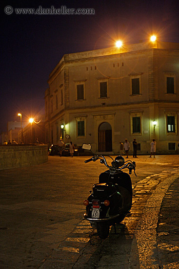 motorcycle-at-night-1.jpg