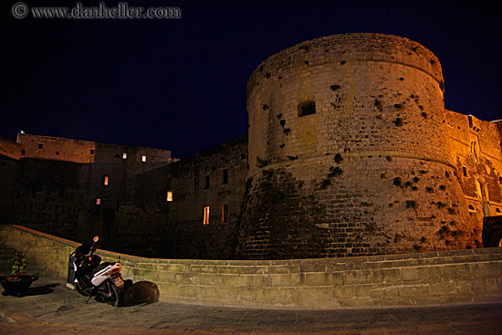 motorcycle-at-night-2.jpg