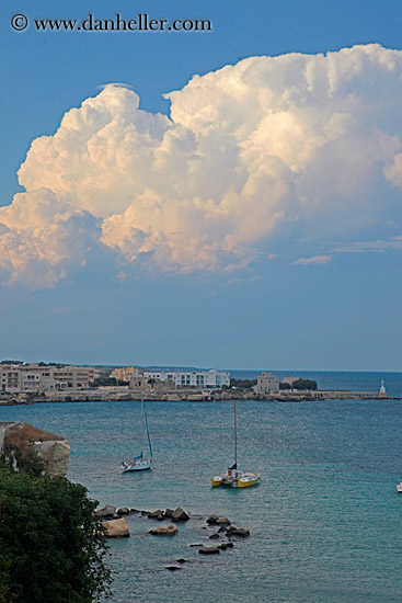 harbor-n-cumulus-clouds-5.jpg