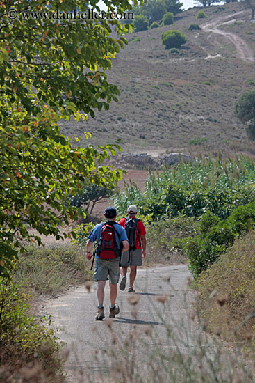 hikers-2.jpg