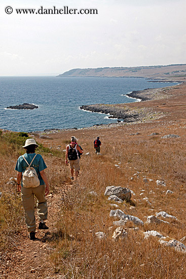 hiking-rocky-coastline-10.jpg