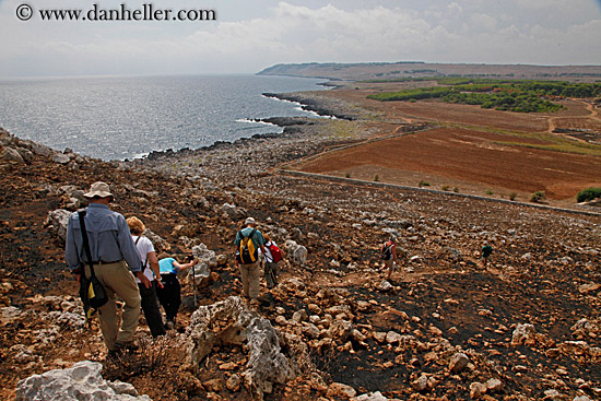 hiking-rocky-coastline-17.jpg