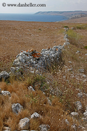 rocky-coastline-03.jpg