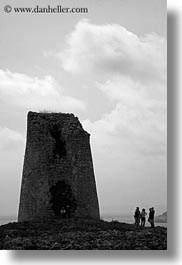 images/Europe/Italy/Puglia/Otranto/SantoEmilian/santo-emiliano-watch_tower-7-bw.jpg