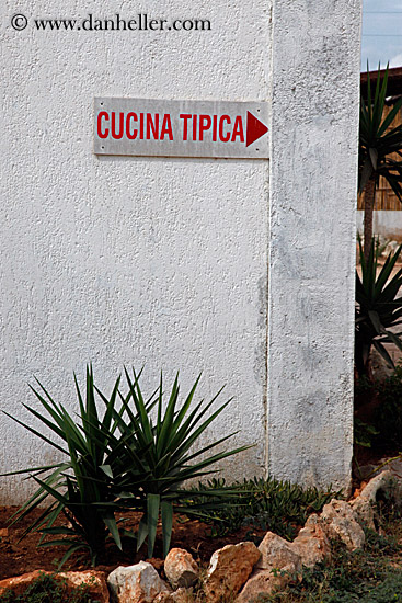 traditional-kitchen-sign.jpg