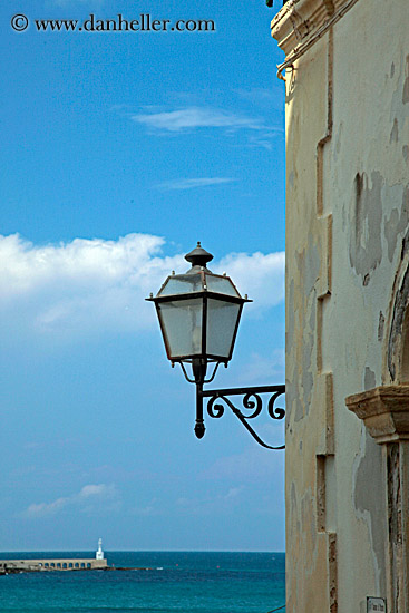 street_lamp-n-clouds.jpg