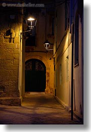 images/Europe/Italy/Puglia/Otranto/StreetLamps/street_lamps-n-dusk-4.jpg