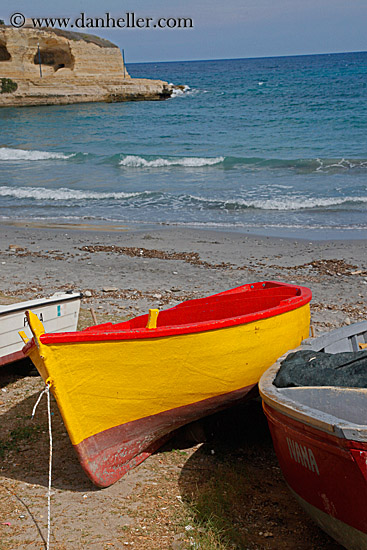 yellow-boat-on-beach-2.jpg