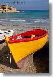 images/Europe/Italy/Puglia/Porticciolo/Boats/yellow-boat-on-beach-4.jpg