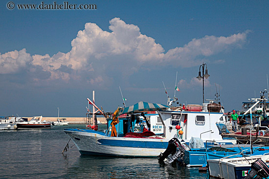 boats-n-cumulus-clouds-4.jpg