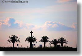 images/Europe/Italy/Puglia/Seaside/palm_trees-n-cross-at-sunset.jpg