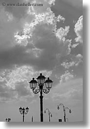 images/Europe/Italy/Puglia/Taranto/Abstract/street_lamps-n-clouds-3-bw.jpg