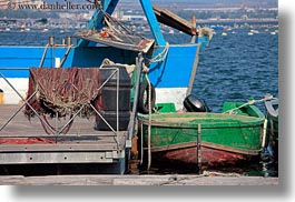 images/Europe/Italy/Puglia/Taranto/Misc/green-boats-2.jpg