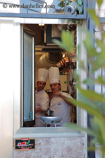 two-chefs-in-window.jpg