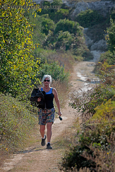 evie-hiking-2.jpg