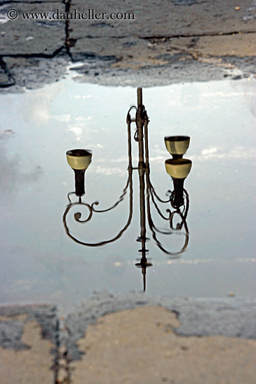 lamp_post-n-puddle-reflections-1.jpg