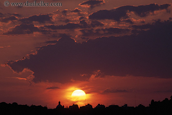 sunset-clouds-n-houses-2.jpg