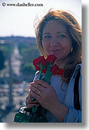 images/Europe/Italy/Rome/People/woman-w-red-roses.jpg