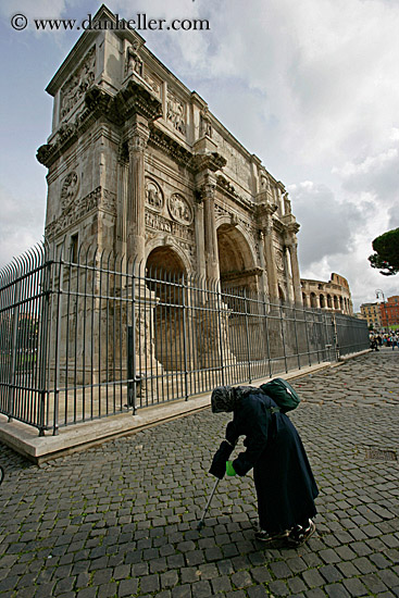 arch-constantine-woman-1.jpg