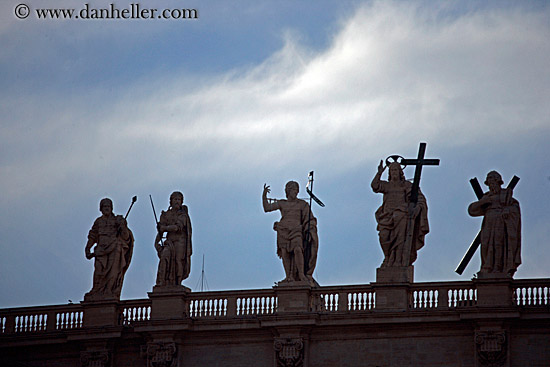 statues-n-clouds-2.jpg