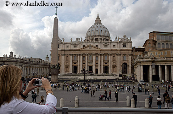 woman-photographing-st_peters-cathedral.jpg