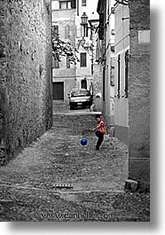 images/Europe/Italy/Sardinia/Alghero/People/kick-ball-bwc.jpg