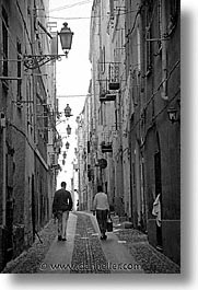 images/Europe/Italy/Sardinia/Alghero/Streets/lamp-street-bw.jpg