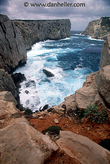 cliffs-0002.jpg