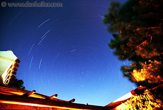 gologone-startrails-2.jpg