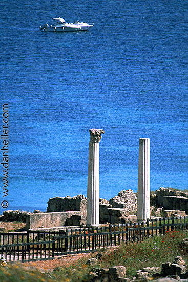 tharros-0003.jpg