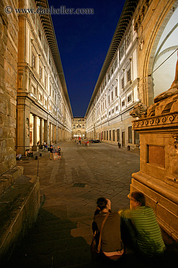 uffizio-nite-3.jpg